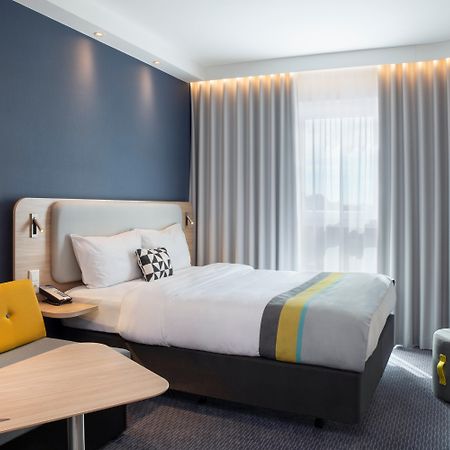 Holiday Inn Express Karlsruhe - City Park By Ihg Eksteriør bilde