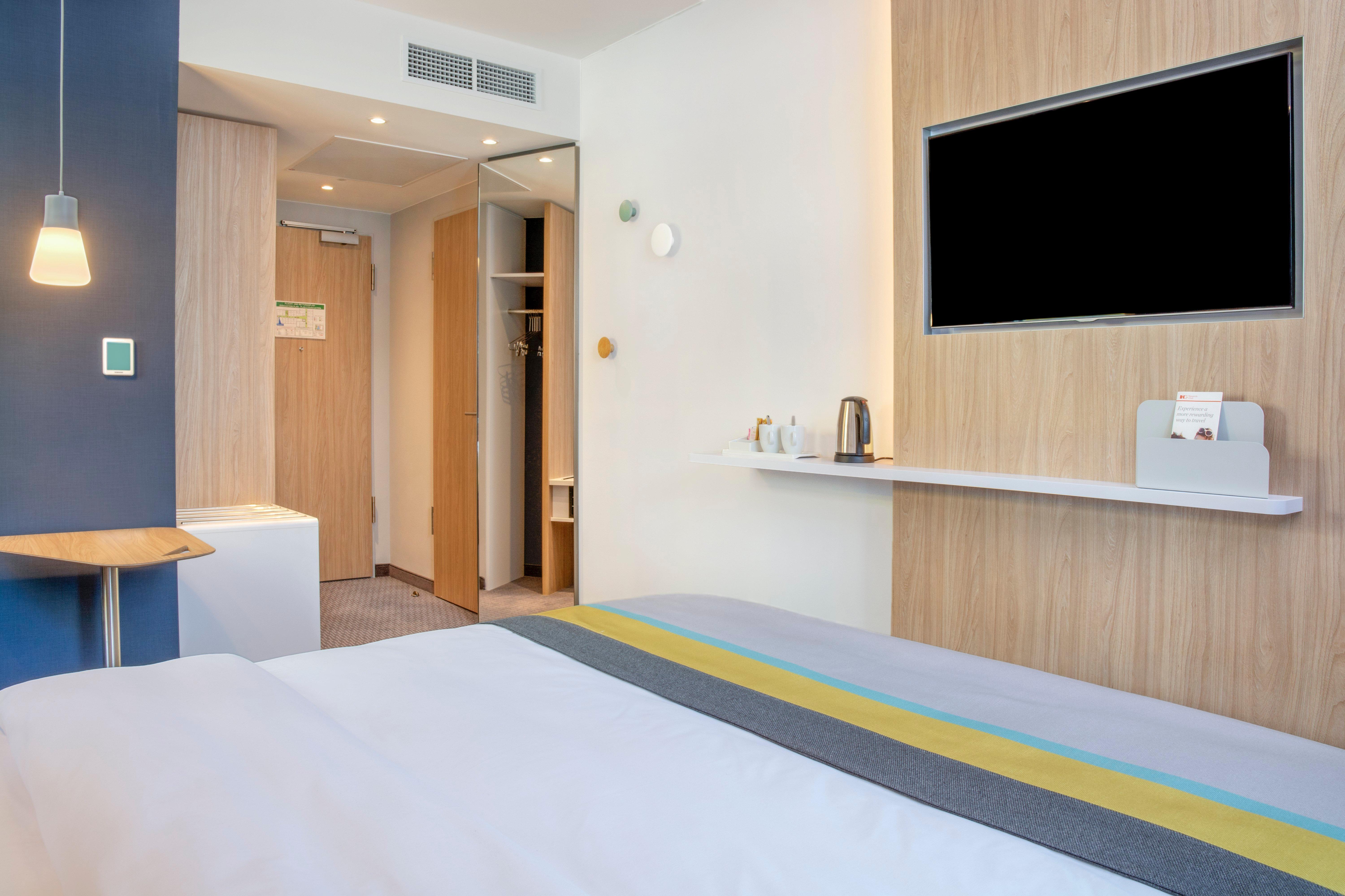 Holiday Inn Express Karlsruhe - City Park By Ihg Eksteriør bilde