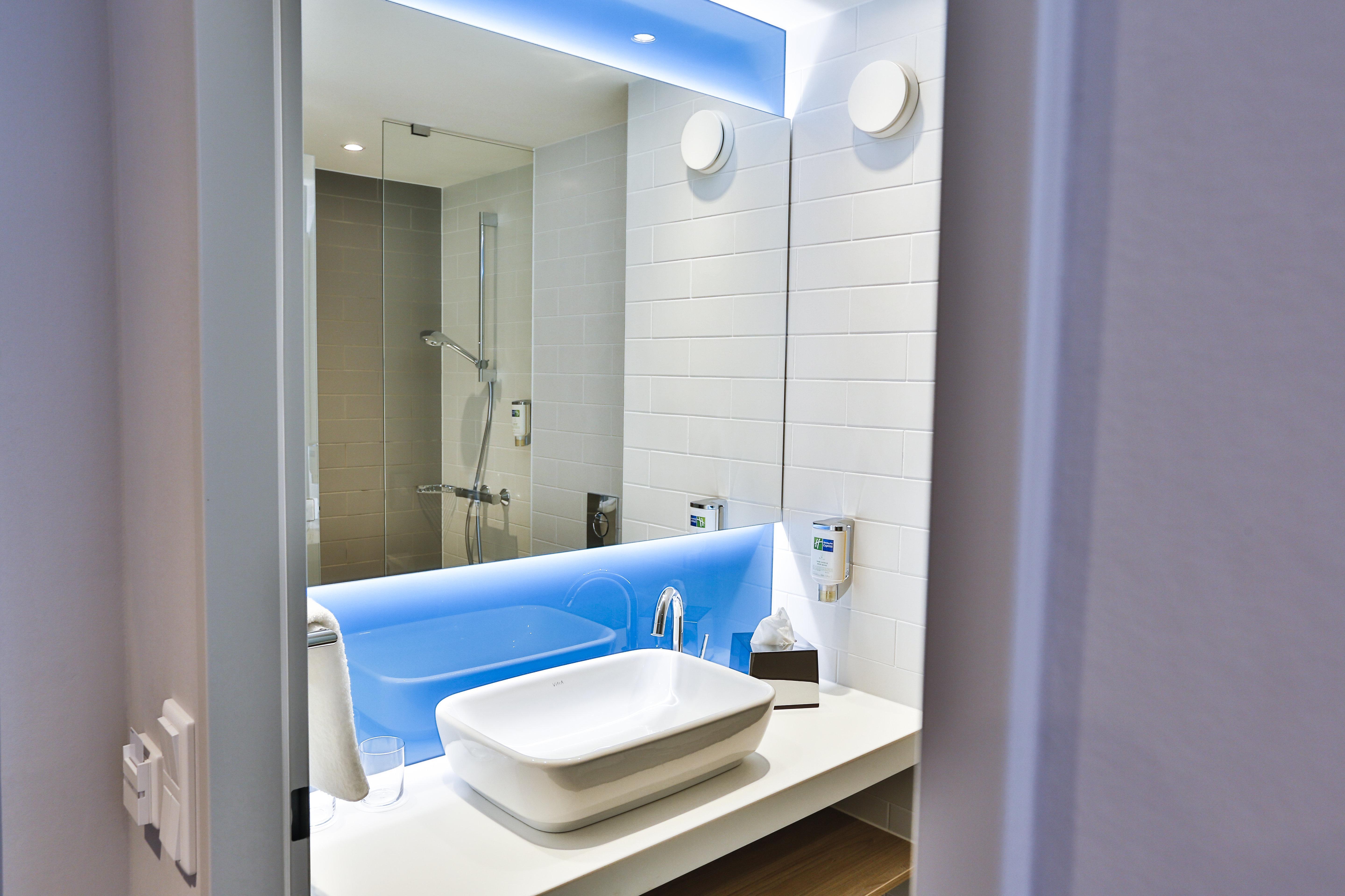 Holiday Inn Express Karlsruhe - City Park By Ihg Eksteriør bilde