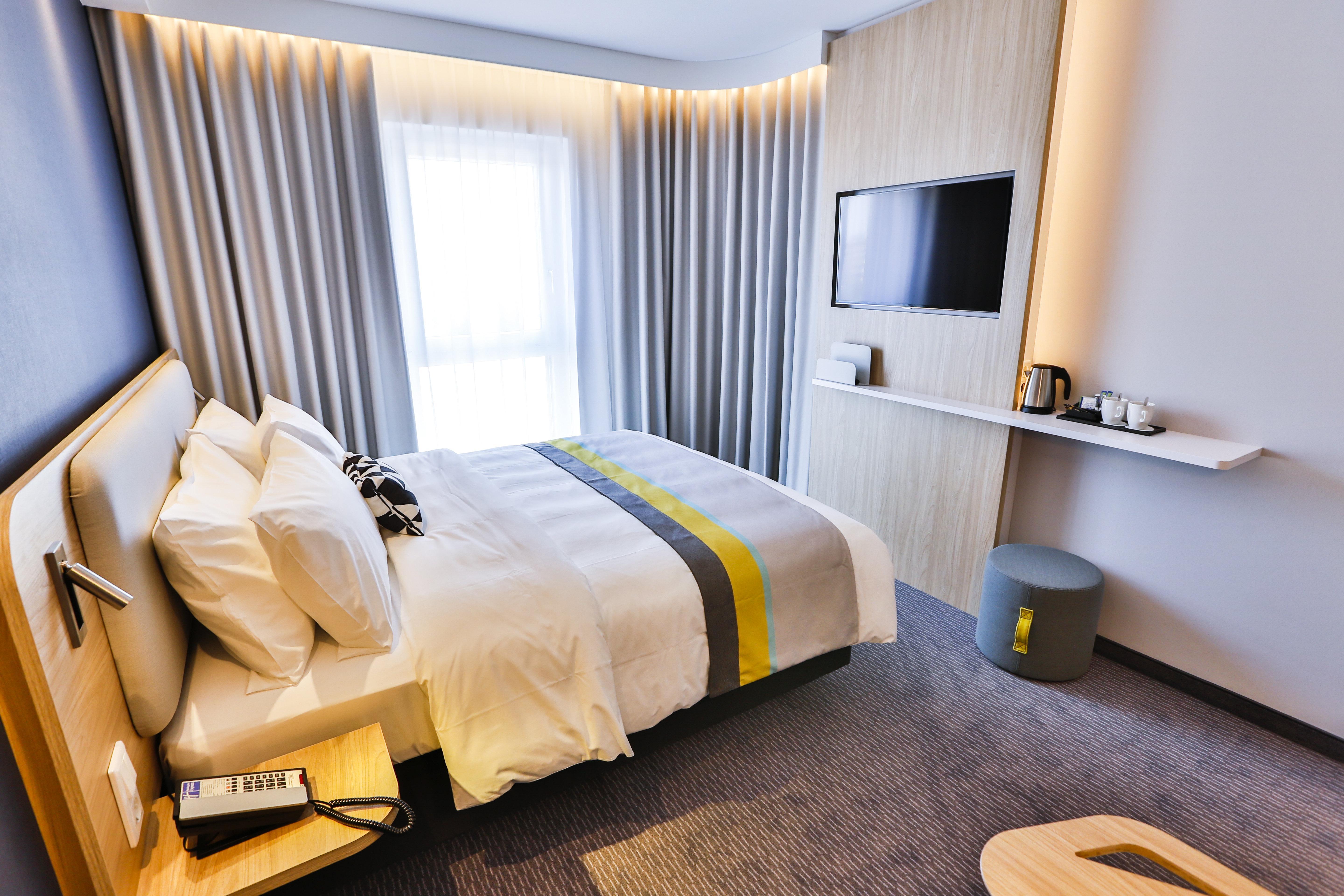 Holiday Inn Express Karlsruhe - City Park By Ihg Eksteriør bilde