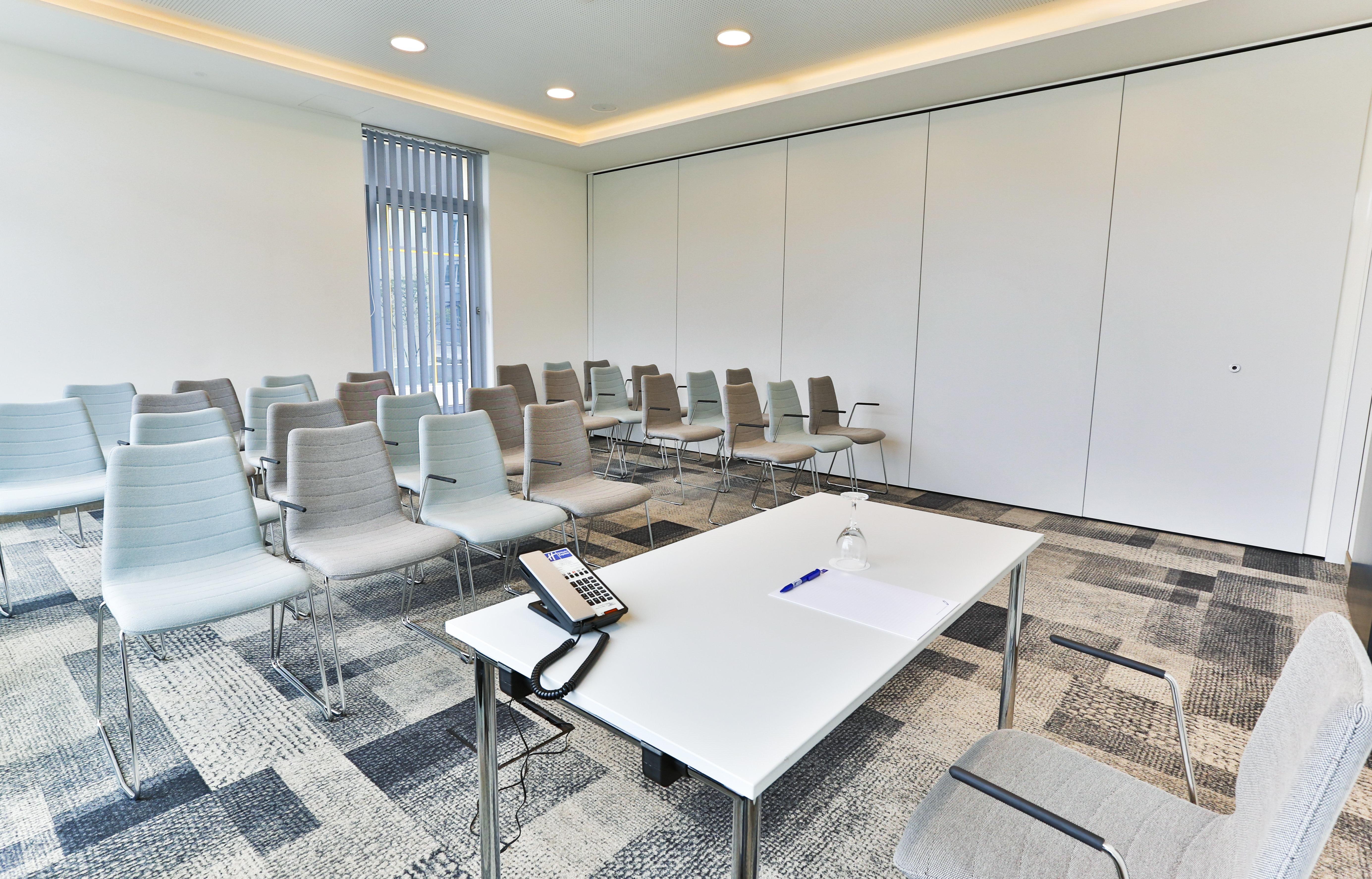 Holiday Inn Express Karlsruhe - City Park By Ihg Eksteriør bilde