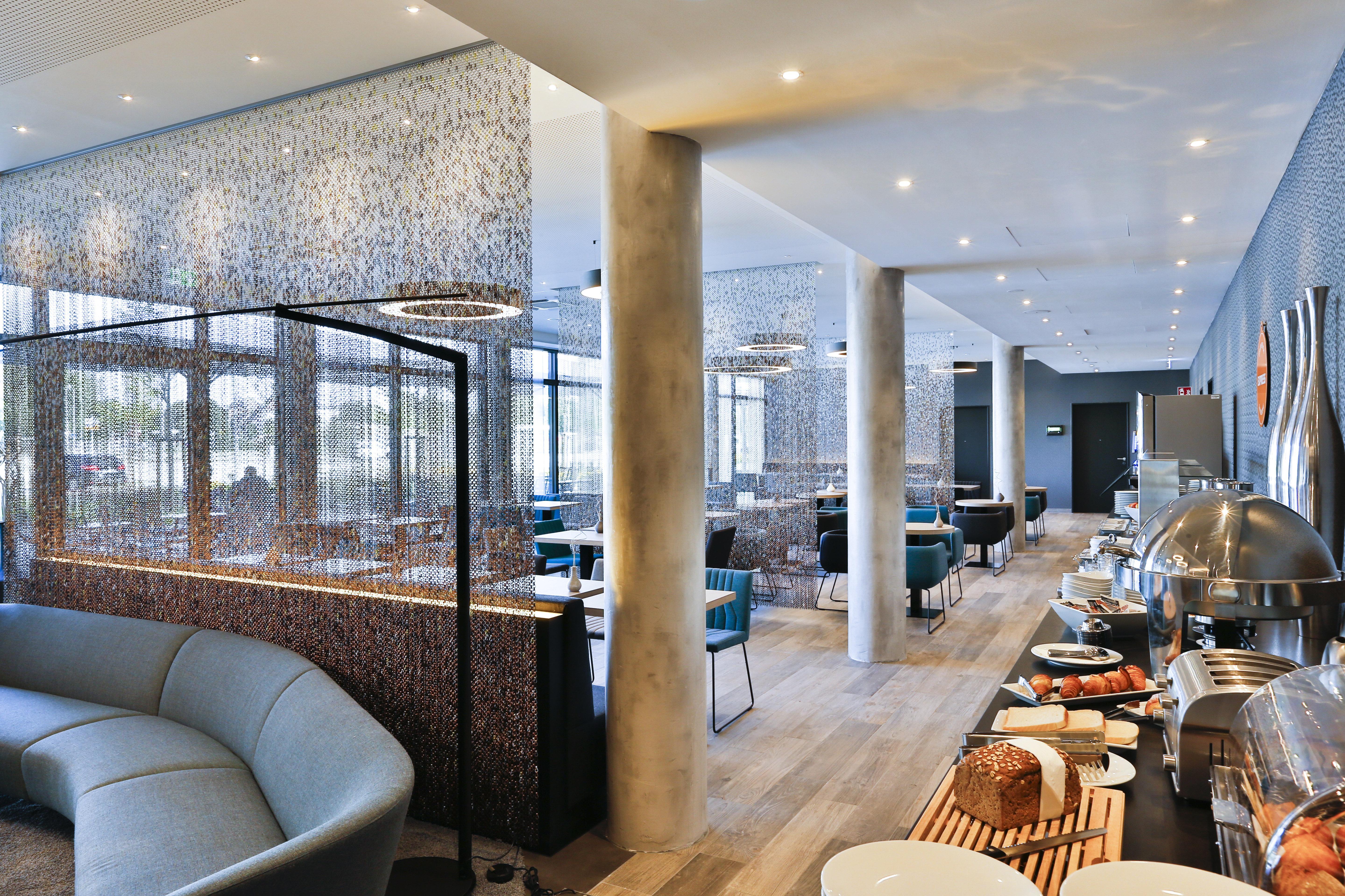 Holiday Inn Express Karlsruhe - City Park By Ihg Eksteriør bilde