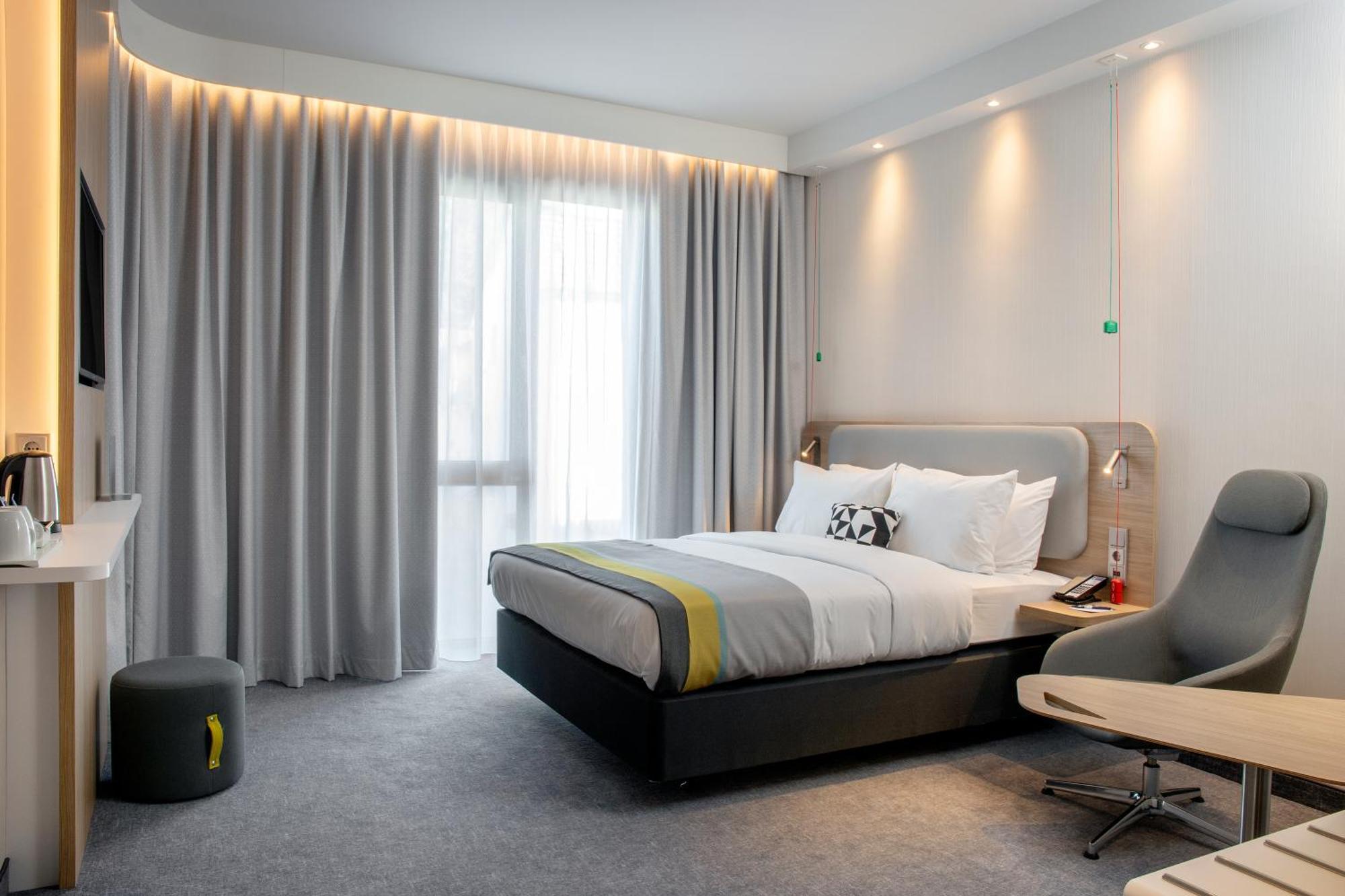 Holiday Inn Express Karlsruhe - City Park By Ihg Eksteriør bilde